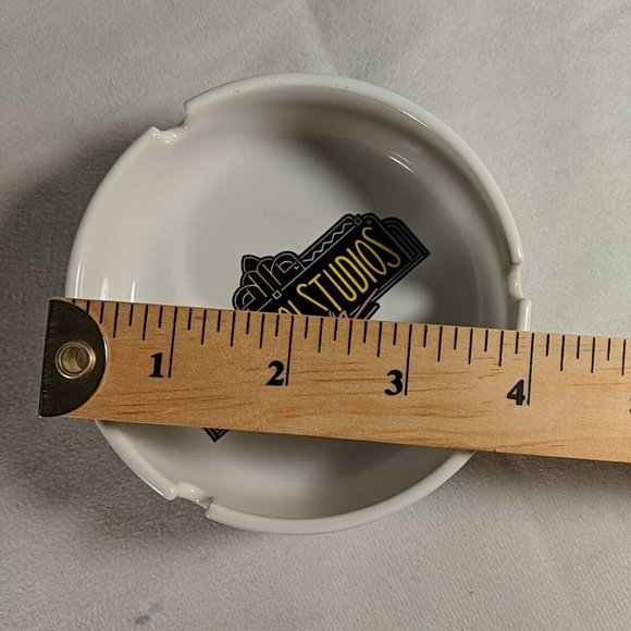 Vintage Universal Studios Florida Souvenir Ceramic Ashtray 90s Retro White Logo - Picture 7 of 8